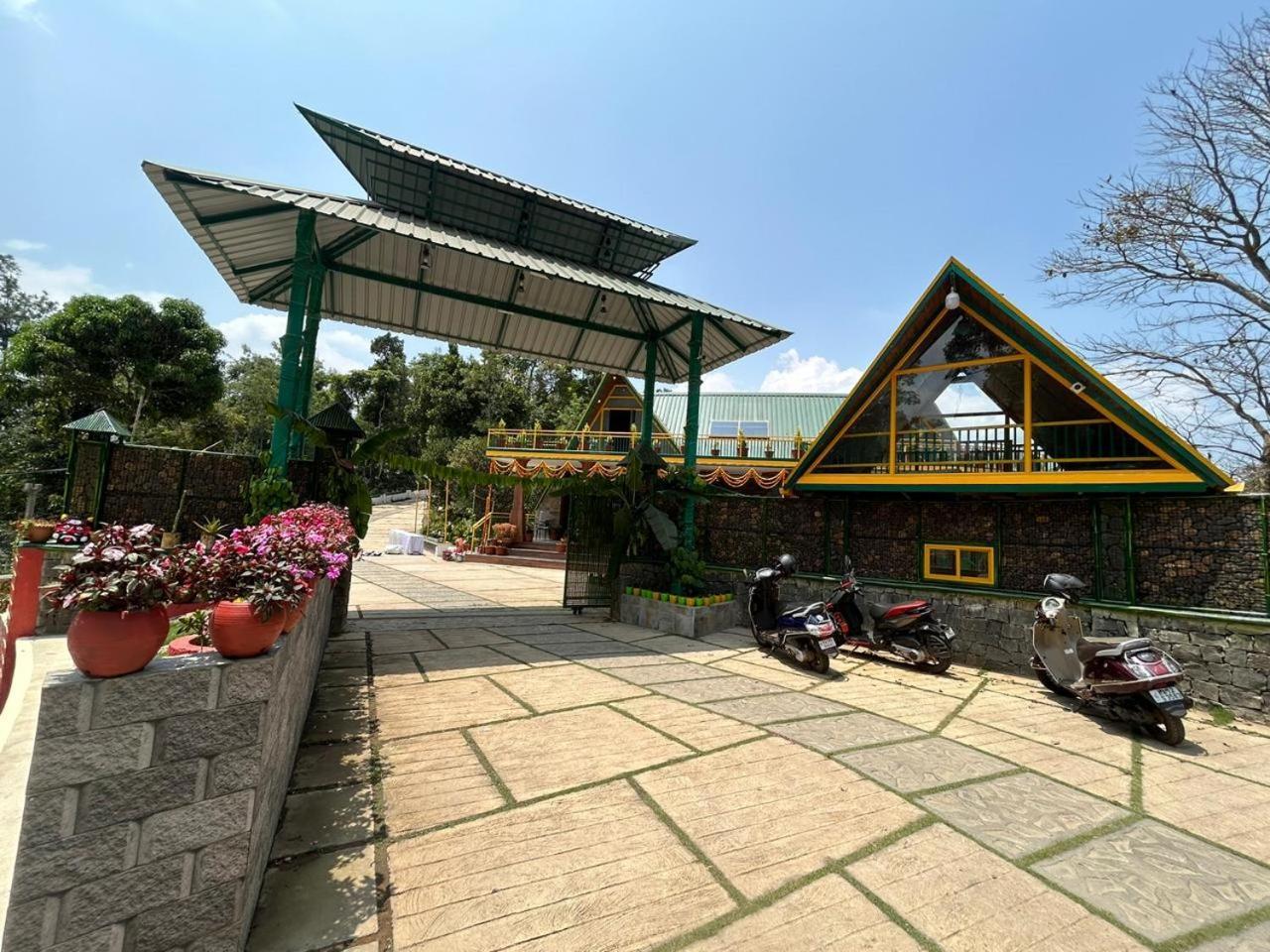 Suvarna Eco Village Madikeri Eksteriør billede